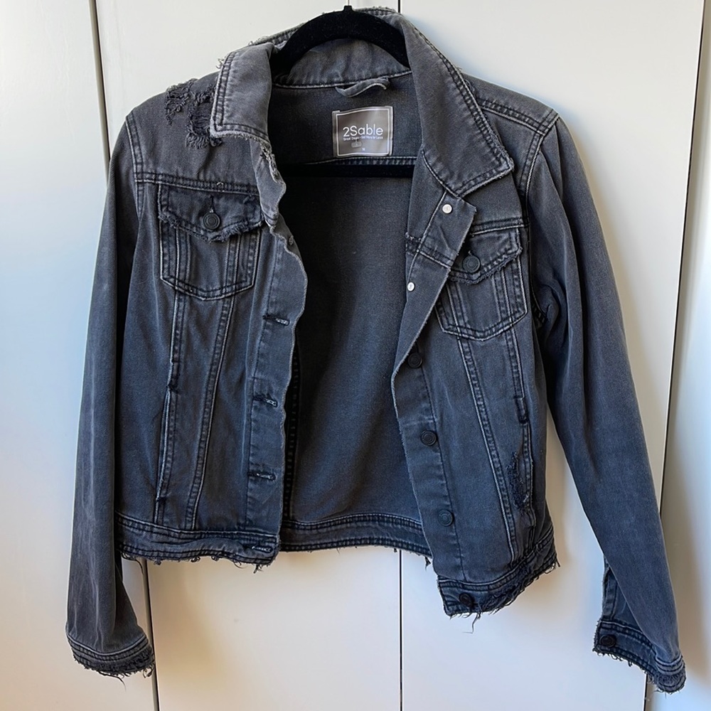 Greyish/black jean jacket